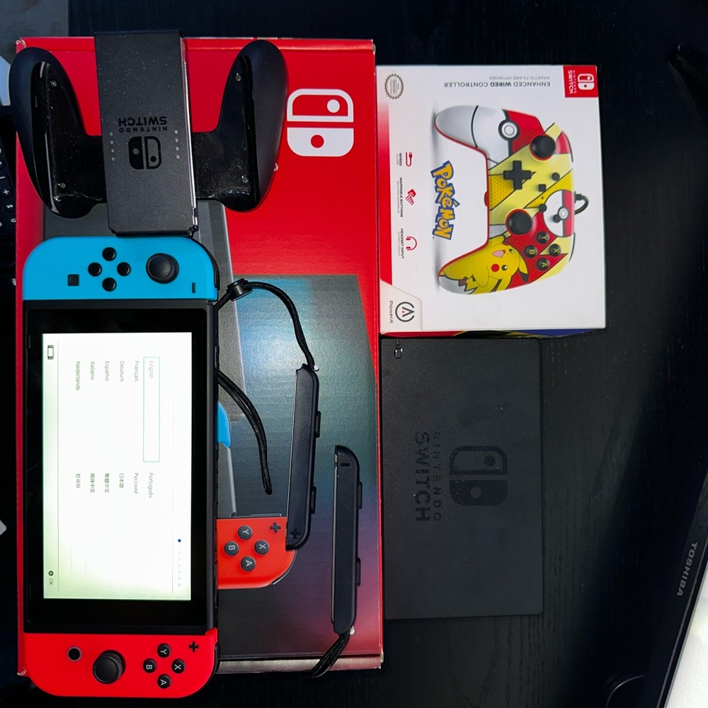 Nintendo switch Neon blue & red